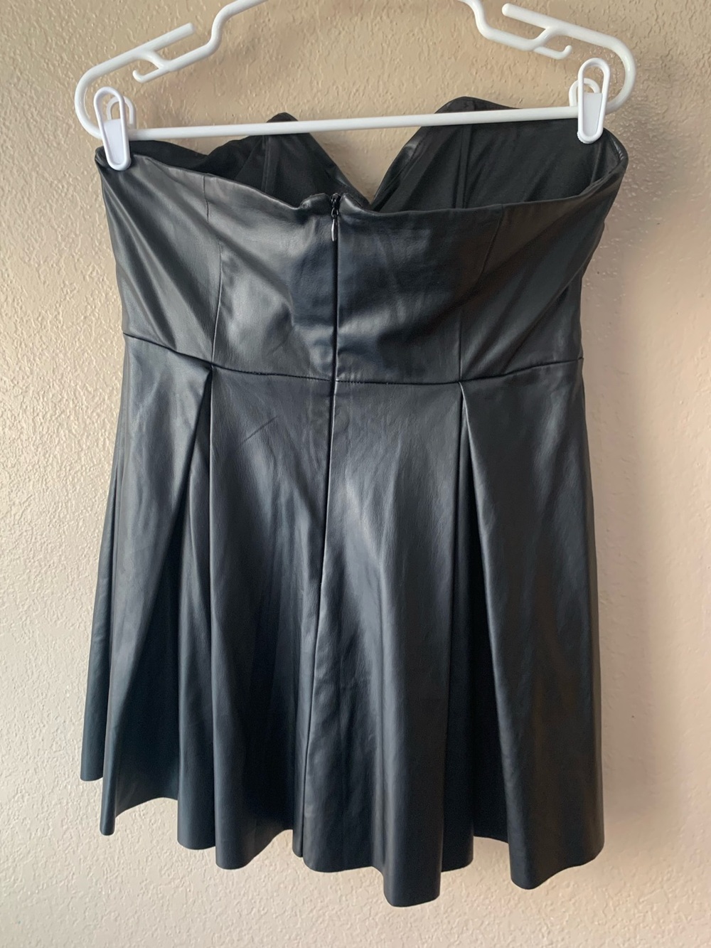 ASOS DESIGN Black Corset PU Bandeau Pleat Skirt Edgy Chic Mini Dress Size 10 - Picture 4 of 6